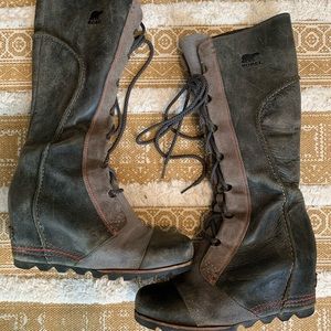 Sorel cate the great high rise wedge boots